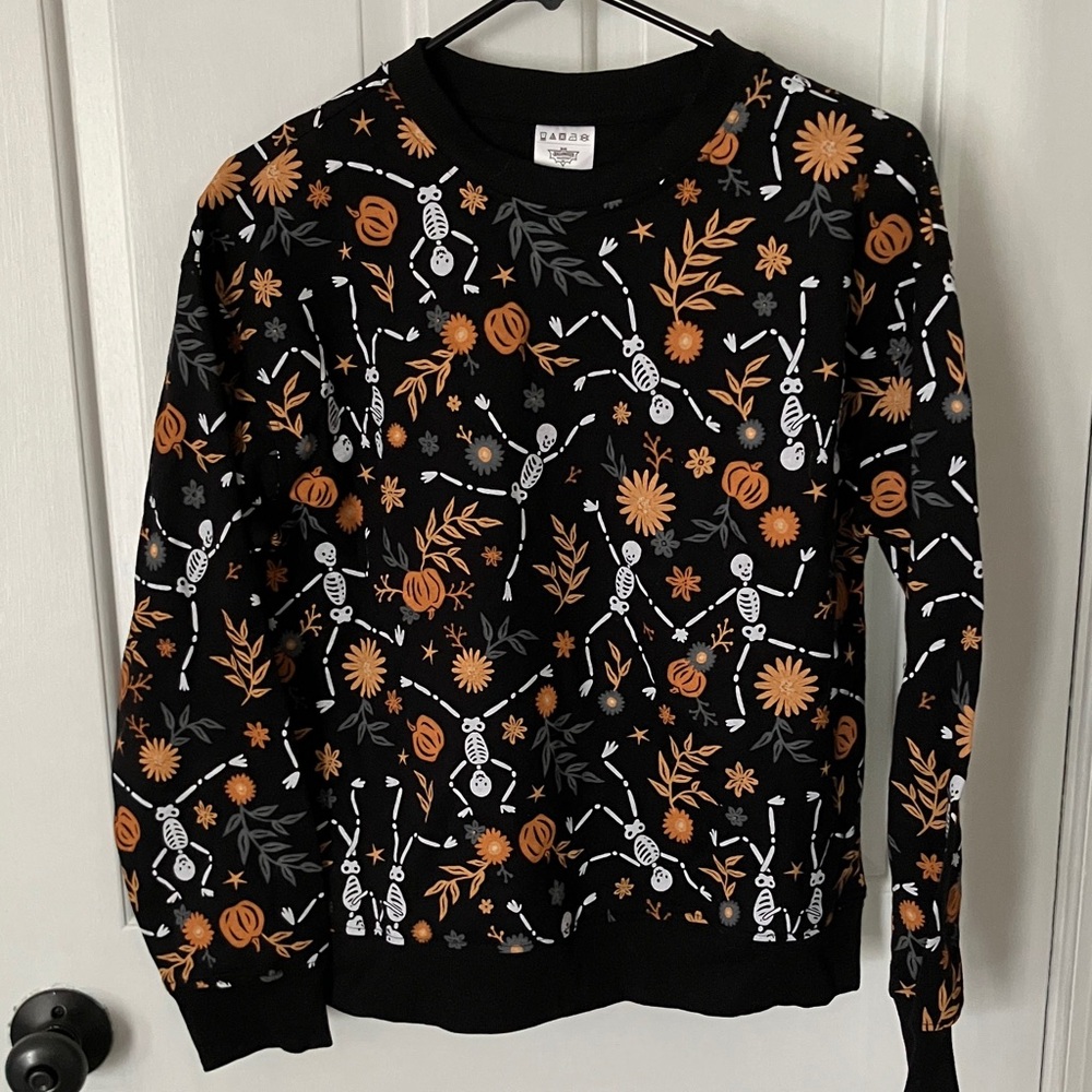 Black Halloween Skeleton Sweater